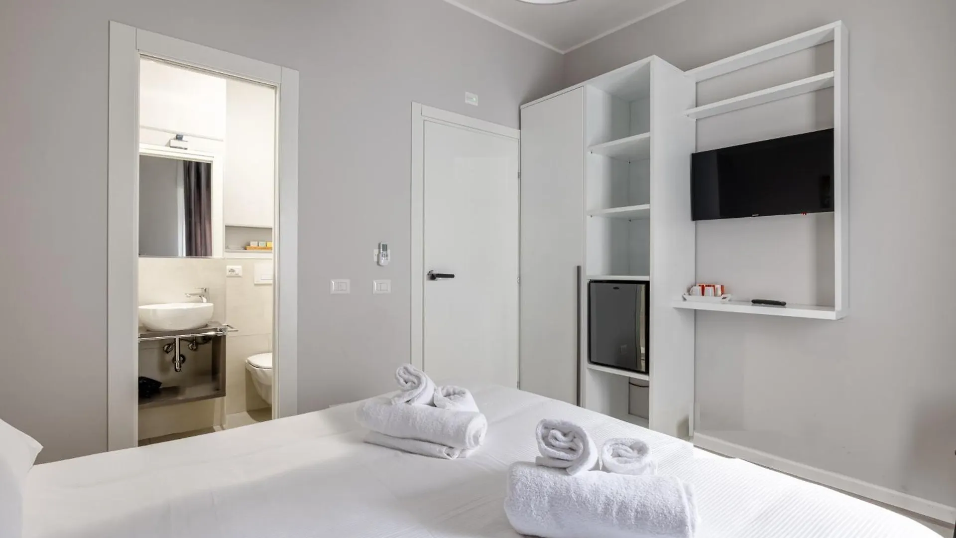 Belli Suites Vatican Rome Guest House